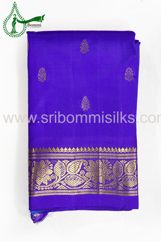 Violet Color Pure Silk Saree with small fancy butta and rich pallu and Double Side Self Border